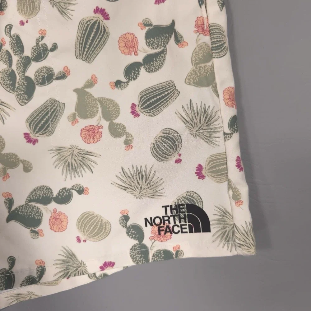 NWT‎ THE NORTH FACE Shorts LARGE 14/16 Youth Girls Water Ripple Cactus Print